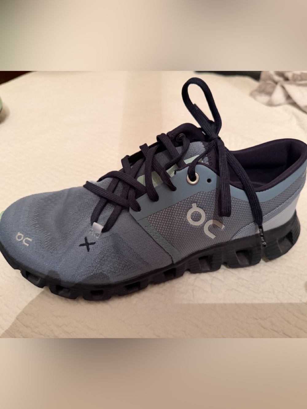 On Running Women's Athletic Shoes in Slate Blue and Navy - Picture 2 of 4